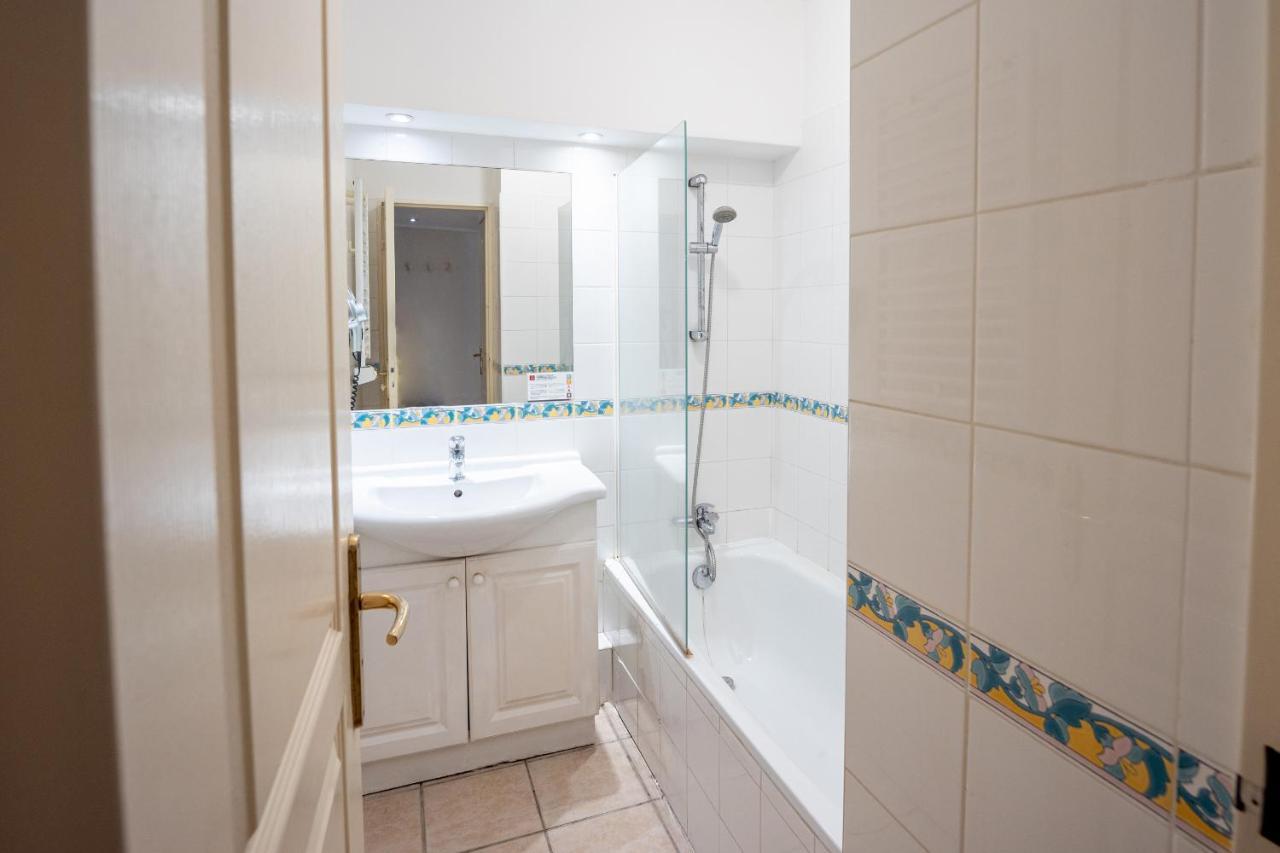 Over Monaco Apartment - 100M From Monaco - Roof Swimming Pool بوزولي المظهر الخارجي الصورة